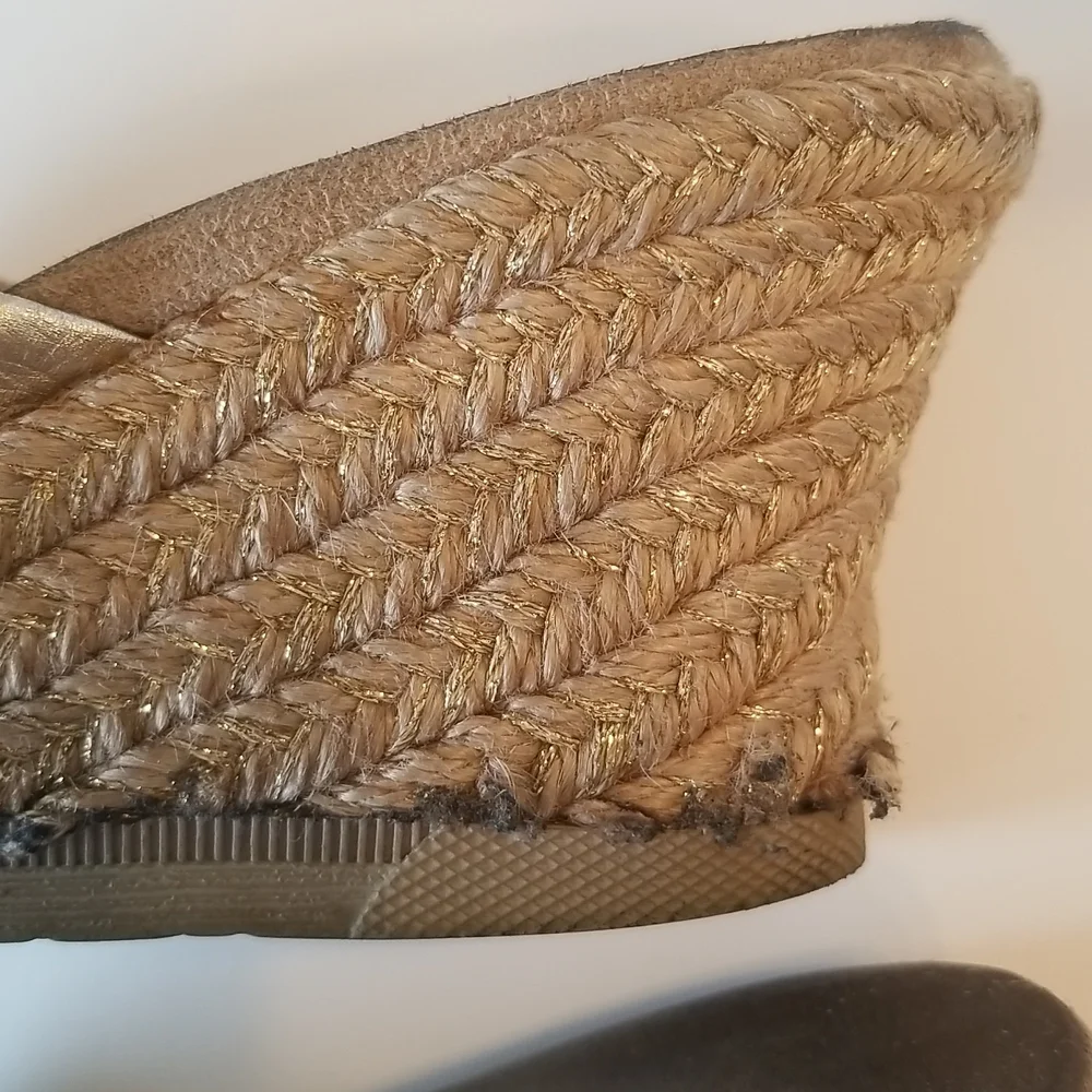 Liz Claiborne Gold Metallic Leather Espadrille/Slides/Mules